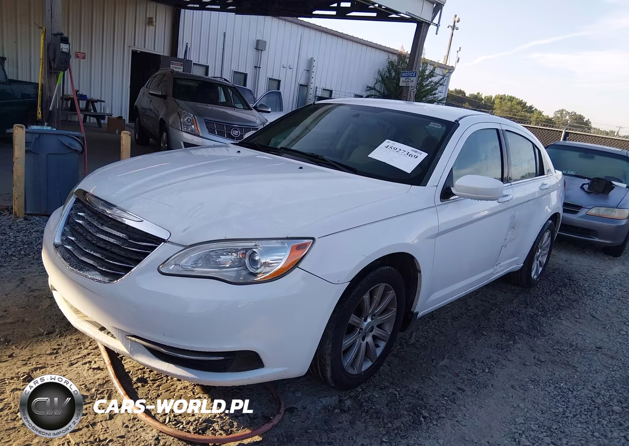 2014 Chrysler 200 Touring VIN:1C3CCBBG5EN106615 - 2