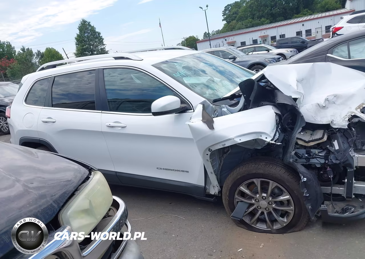 2019 Jeep Cherokee Latitude Plus Fwd VIN:1C4PJLLB8KD383689 - 13