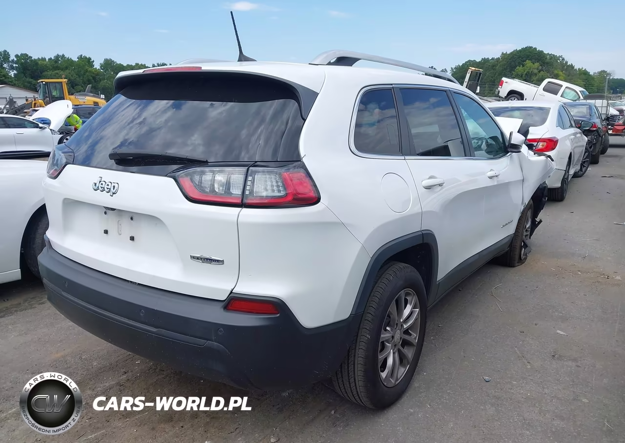 2019 Jeep Cherokee Latitude Plus Fwd VIN:1C4PJLLB8KD383689 - 4