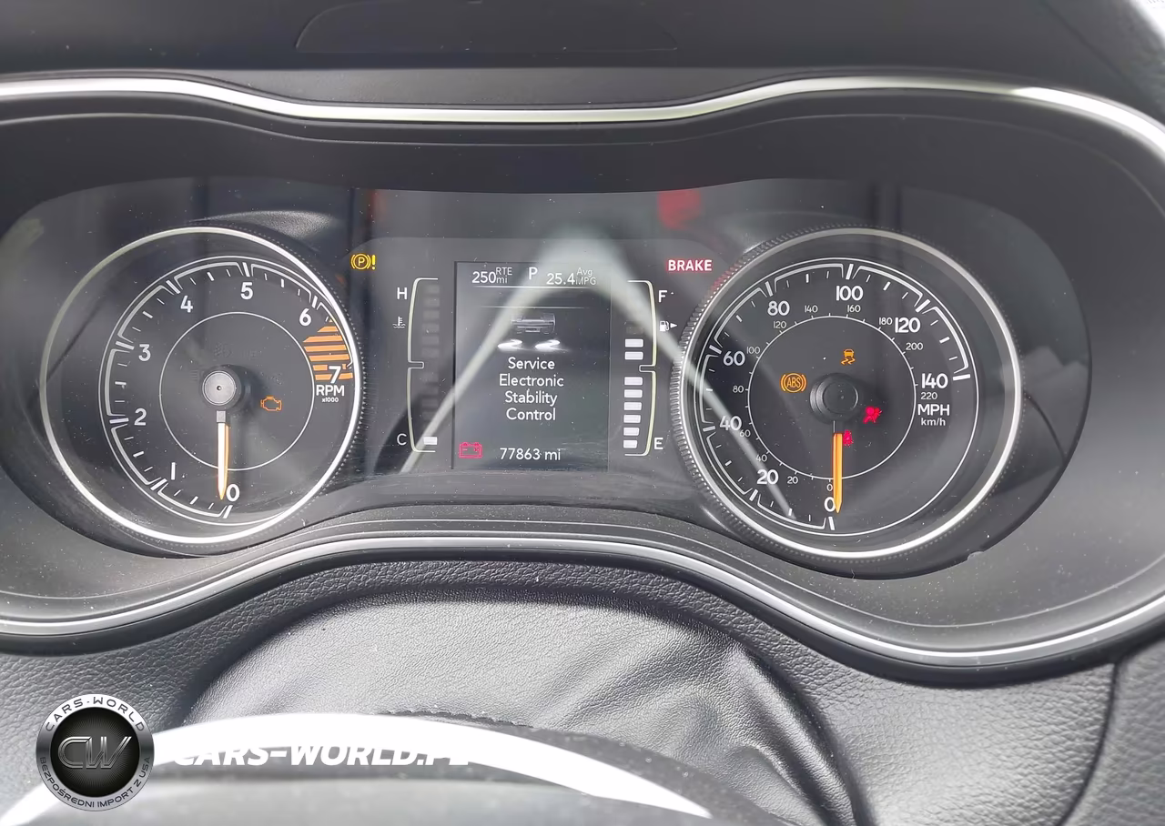 2019 Jeep Cherokee Latitude Plus Fwd VIN:1C4PJLLB8KD383689 - 7