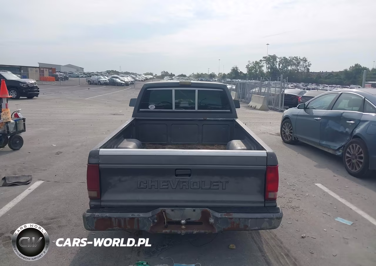 1986 Chevrolet S Truck S10 VIN:1GCBS14RXG8170637 - 16