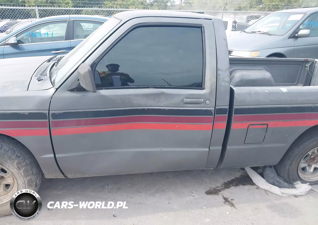 1986 Chevrolet S Truck S10 VIN:1GCBS14RXG8170637 - 6
