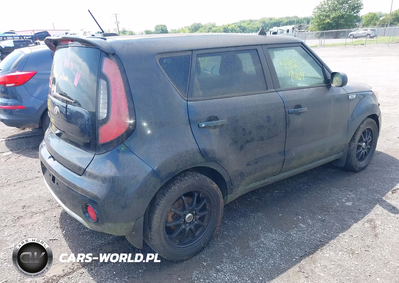 2017 Kia Soul + VIN:KNDJP3A58H7451840 - 4