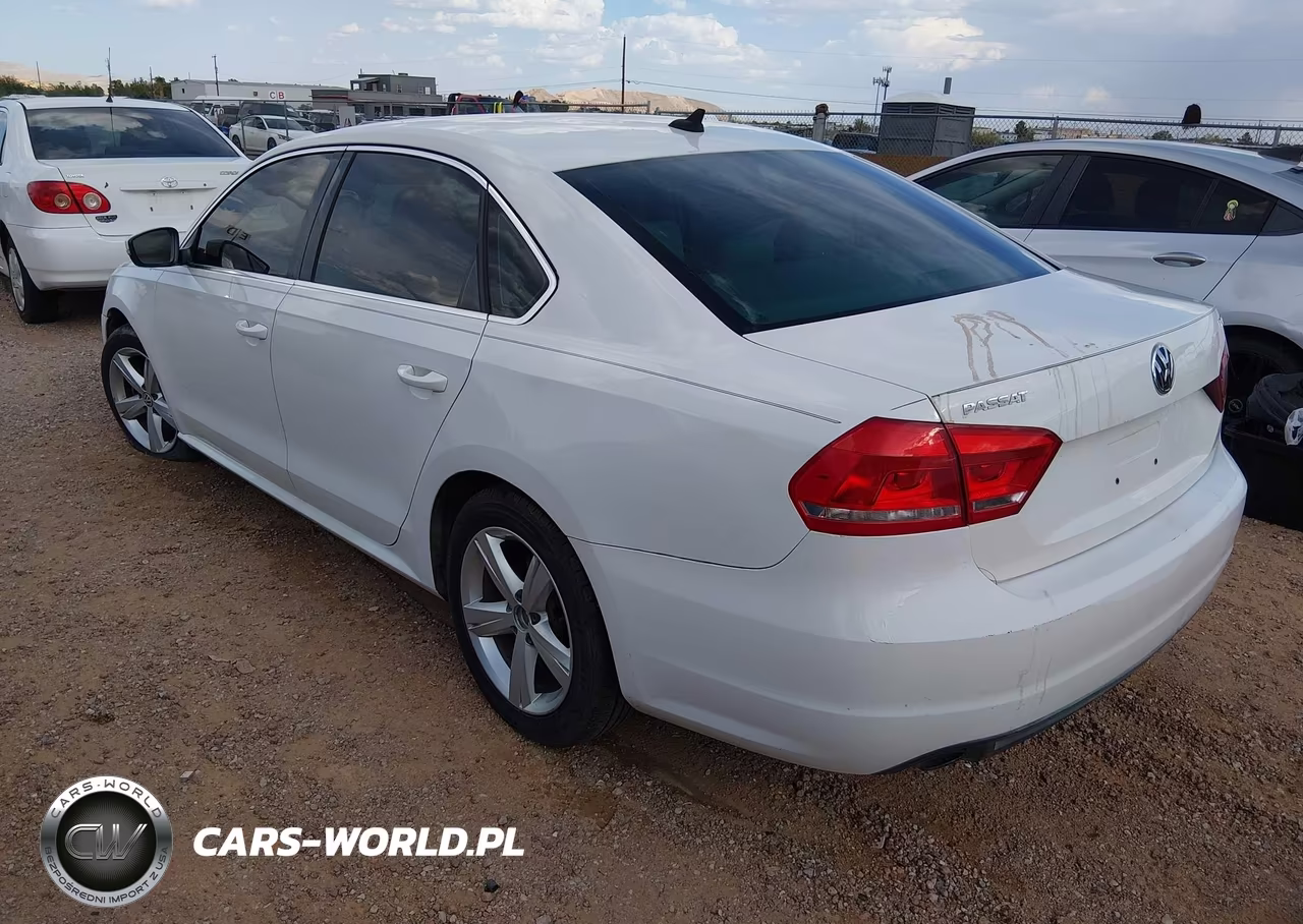 2014 Volkswagen Passat 1.8T Se VIN:1VWBS7A31EC040613 - 3