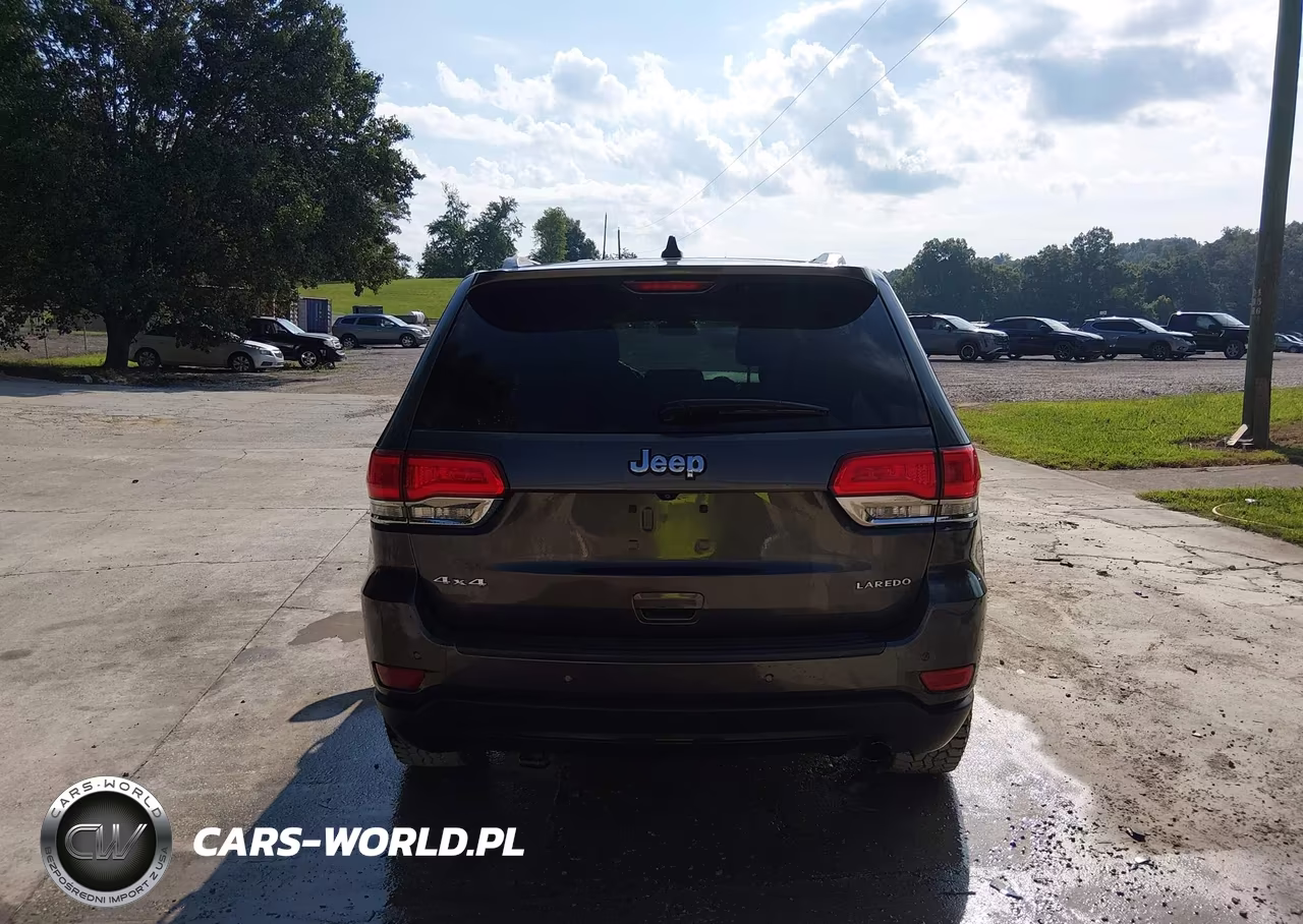 2018 Jeep Grand Cherokee Laredo E 4X4 VIN:1C4RJFAG0JC420098 - 18