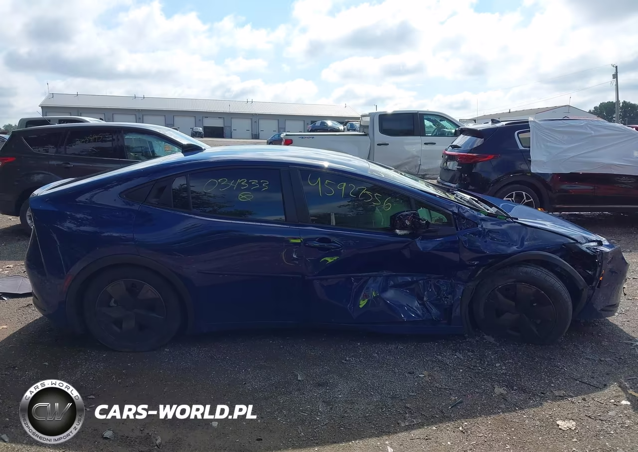 2026 Toyota Prius Le Awd-E VIN:JTDADABU6T3034333 - 13