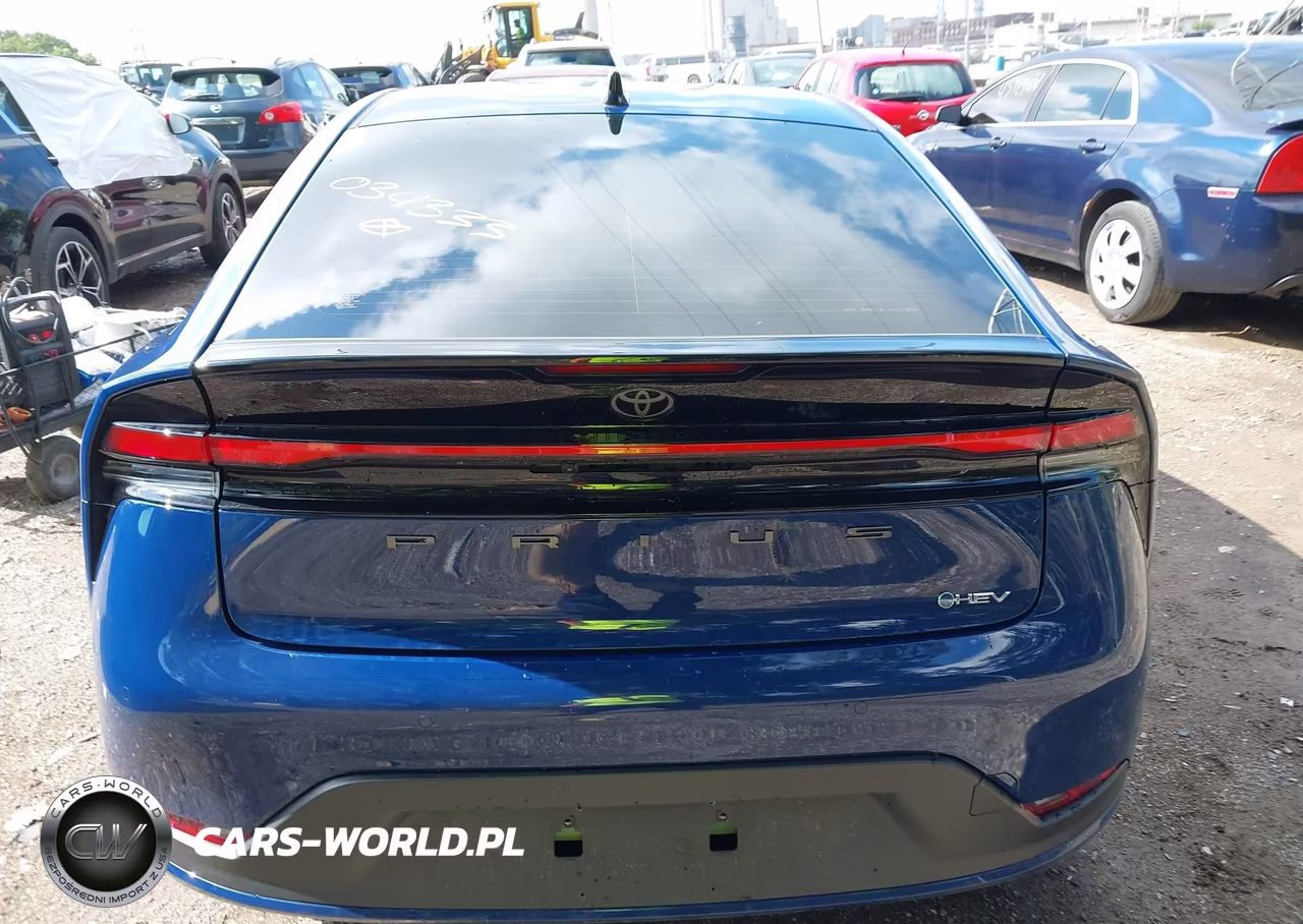 2026 Toyota Prius Le Awd-E VIN:JTDADABU6T3034333 - 16