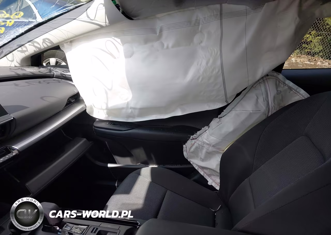 2026 Toyota Prius Le Awd-E VIN:JTDADABU6T3034333 - 5