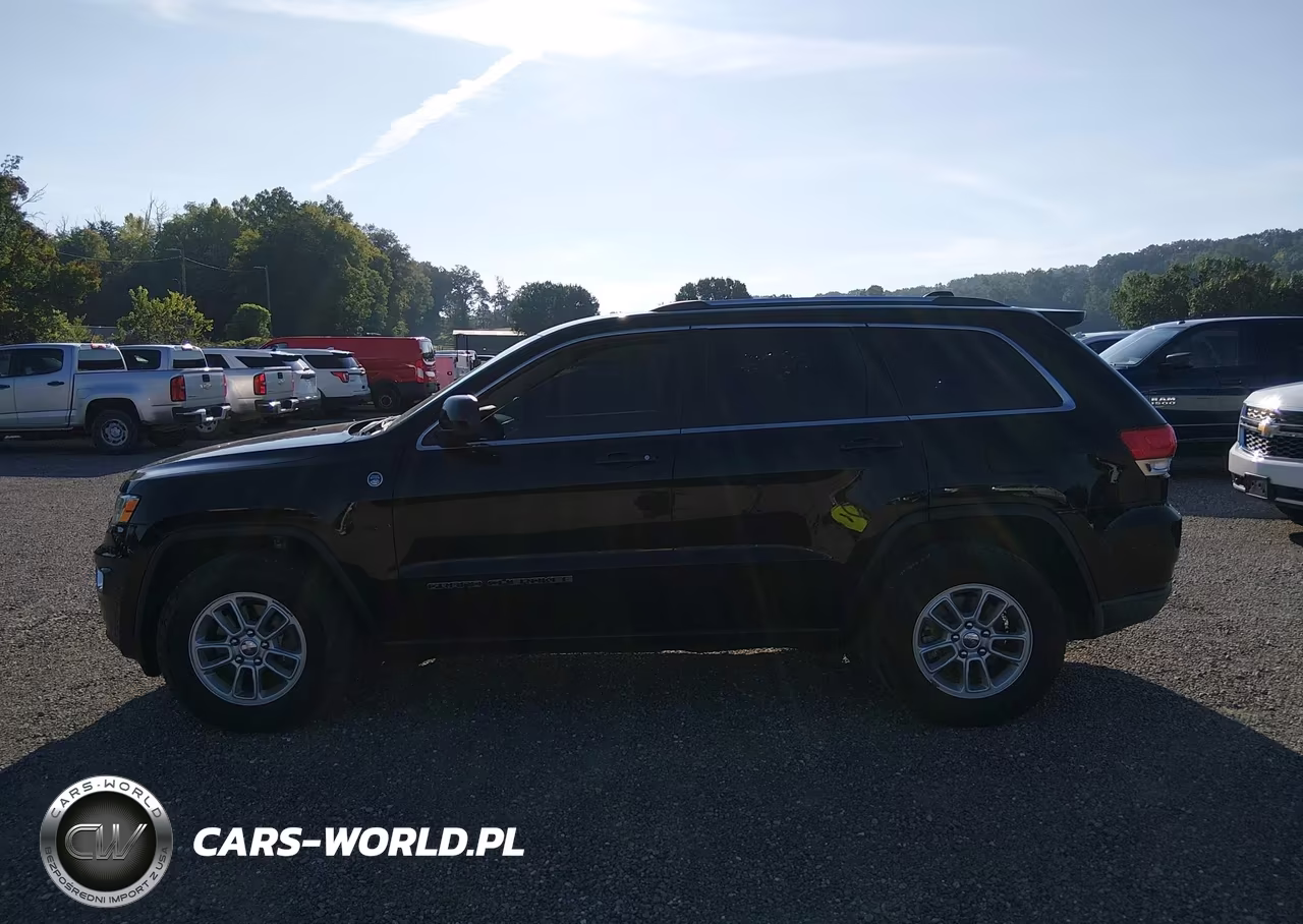 2018 Jeep Grand Cherokee Laredo E 4X4 VIN:1C4RJFAG9JC420097 - 15