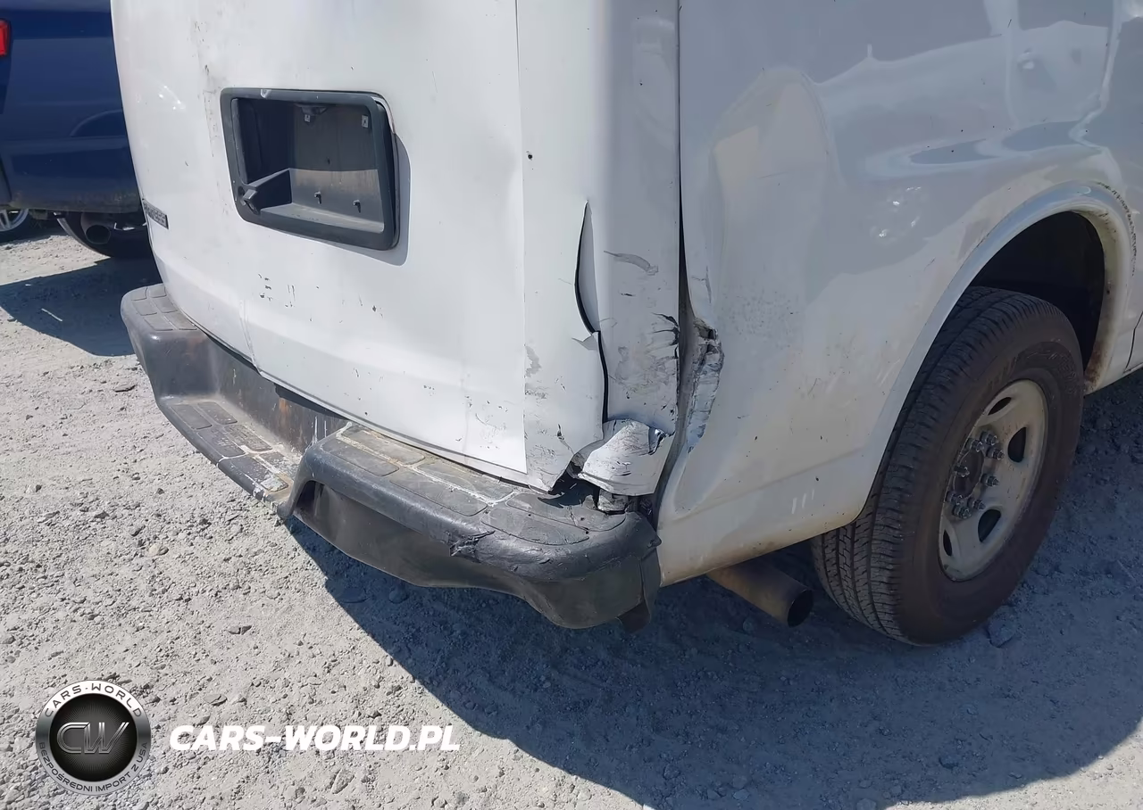 2017 Chevrolet Express 2500 Work Van VIN:1GCWGAFF5H1127128 - 6
