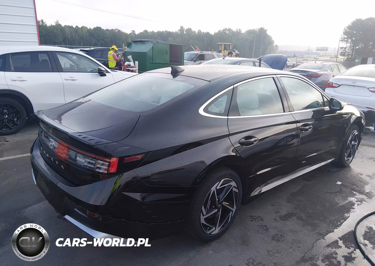 2026 Hyundai Sonata Sel Sport VIN:KMHL64JA9TA552987 - 4