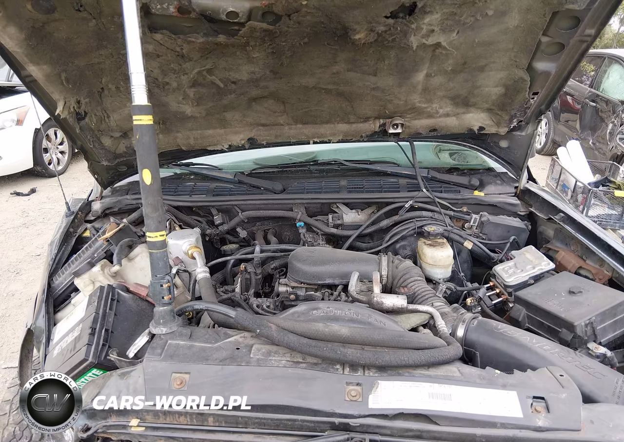 2000 Chevrolet Blazer Ls VIN:1GNCT18W0YK115322 - 10