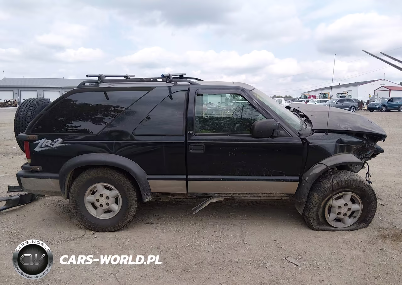 2000 Chevrolet Blazer Ls VIN:1GNCT18W0YK115322 - 13