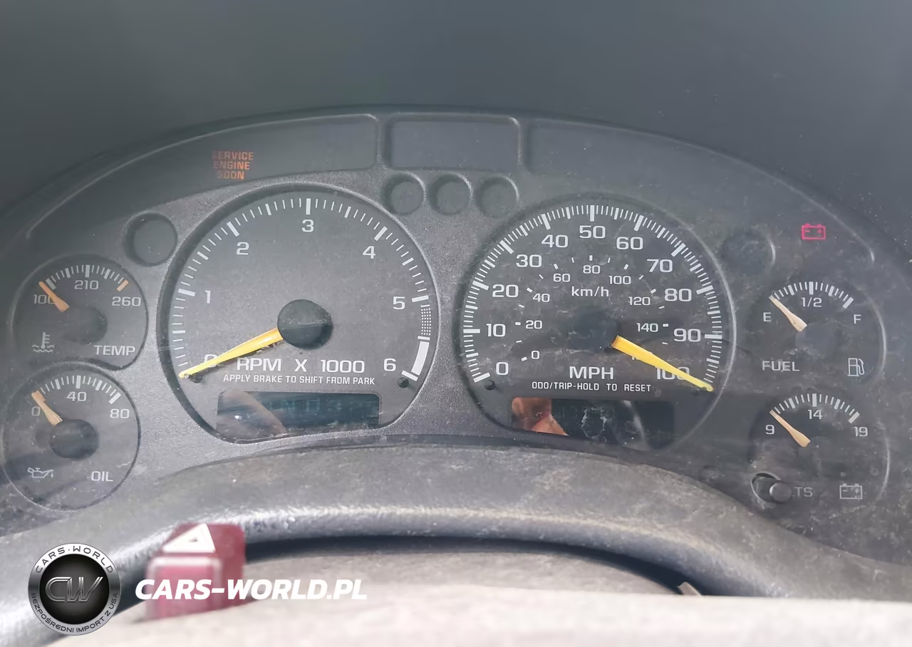 2000 Chevrolet Blazer Ls VIN:1GNCT18W0YK115322 - 7
