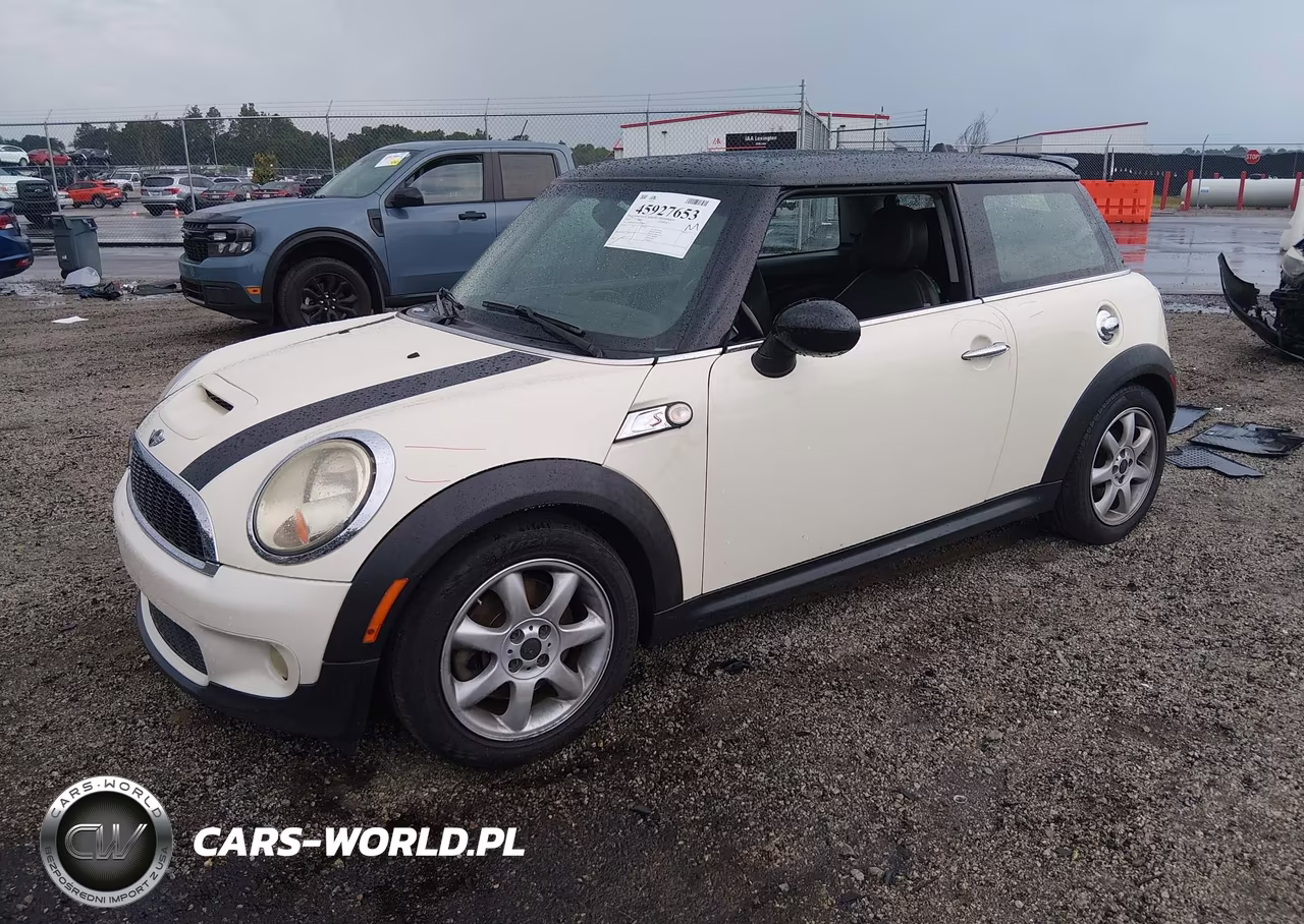 2010 Mini Cooper S VIN:WMWMF7C55ATW88557 - 2