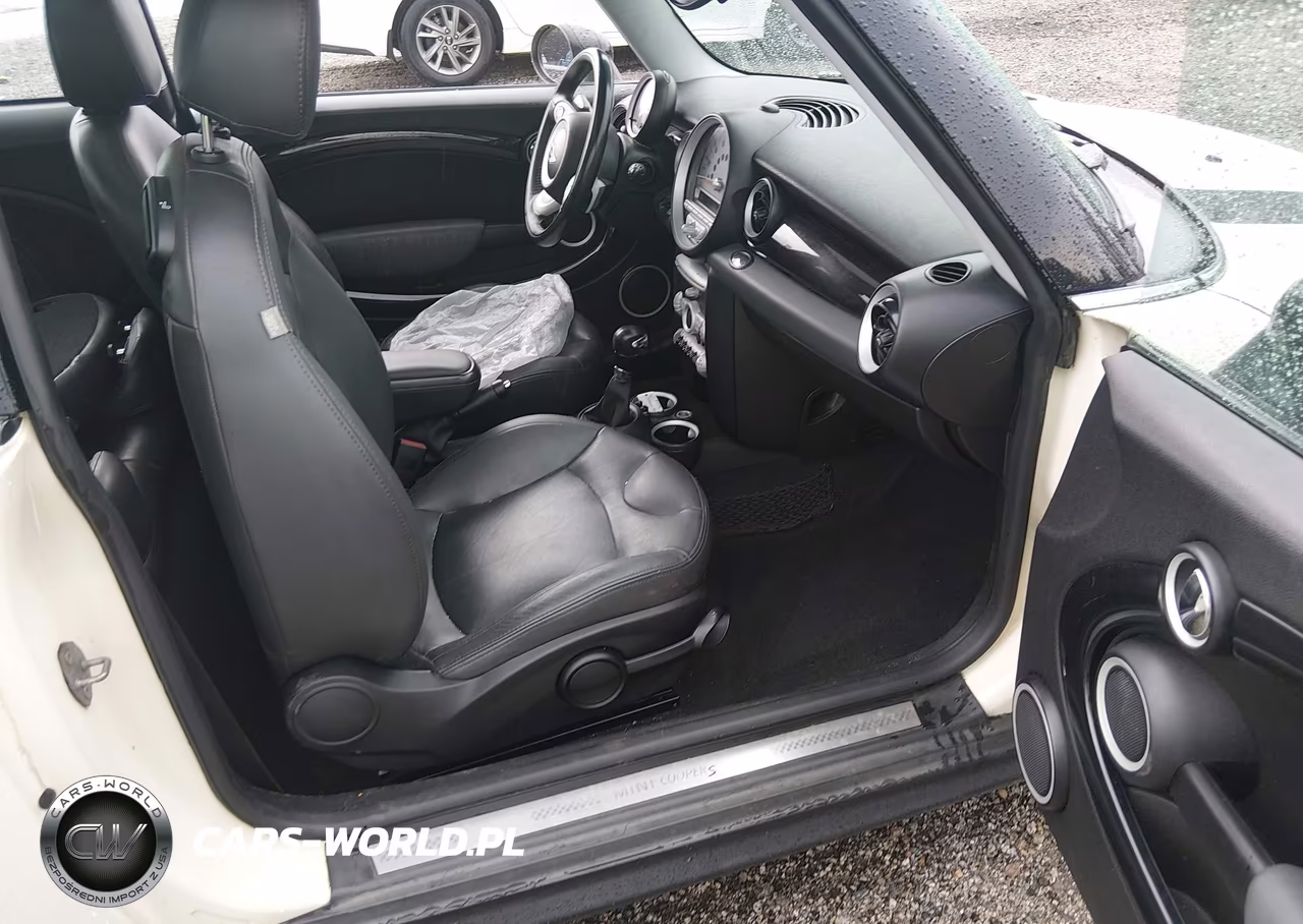 2010 Mini Cooper S VIN:WMWMF7C55ATW88557 - 5