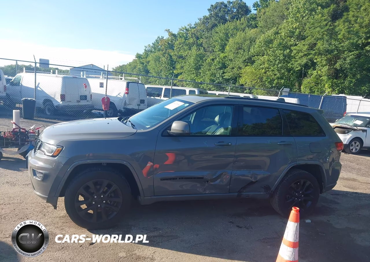 2020 Jeep Grand Cherokee Altitude 4X4 VIN:1C4RJFAG7LC332362 - 14