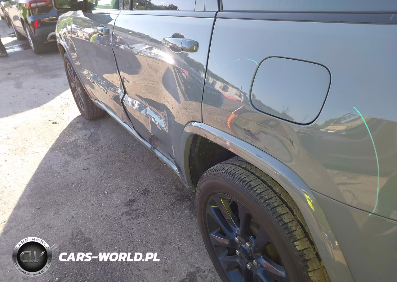 2020 Jeep Grand Cherokee Altitude 4X4 VIN:1C4RJFAG7LC332362 - 18