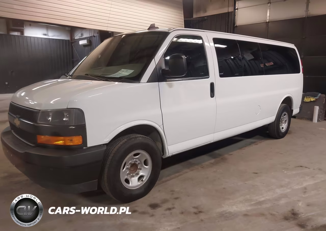 2020 Chevrolet Express Passenger Rwd 3500 Extended Wheelbase Ls VIN:1GAZGNFP6L1273360 - 2
