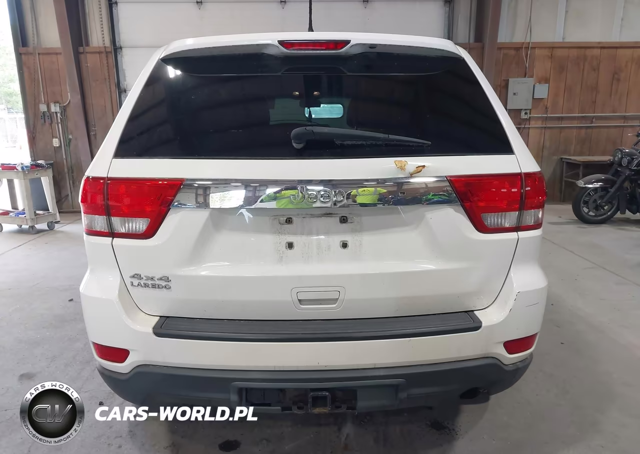2011 Jeep Grand Cherokee Laredo VIN:1J4RR4GGXBC553564 - 16