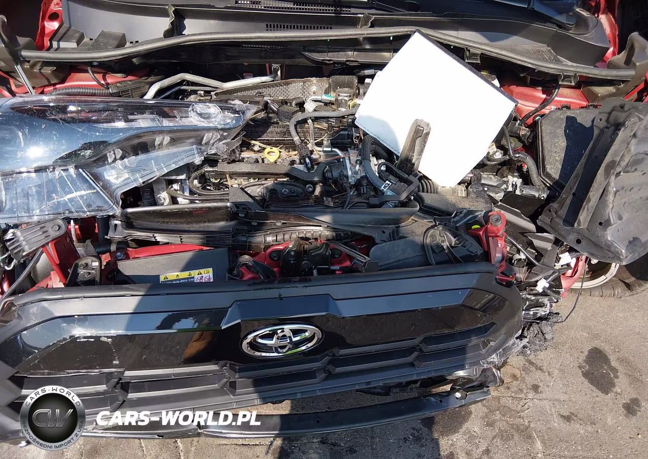 2026 Toyota Corolla Cross Le VIN:7MUBAAAG6TV186528 - 10