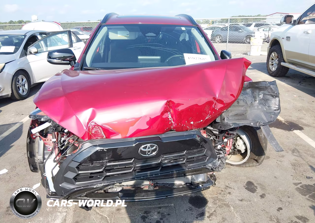 2026 Toyota Corolla Cross Le VIN:7MUBAAAG6TV186528 - 13