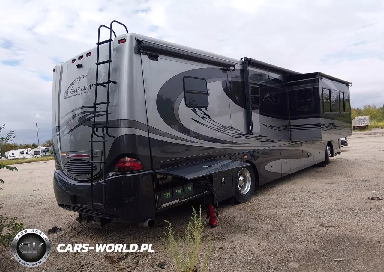 2005 Freightliner Chassis X Line Motor Home VIN:4UZABFCY75CU60275 - 4