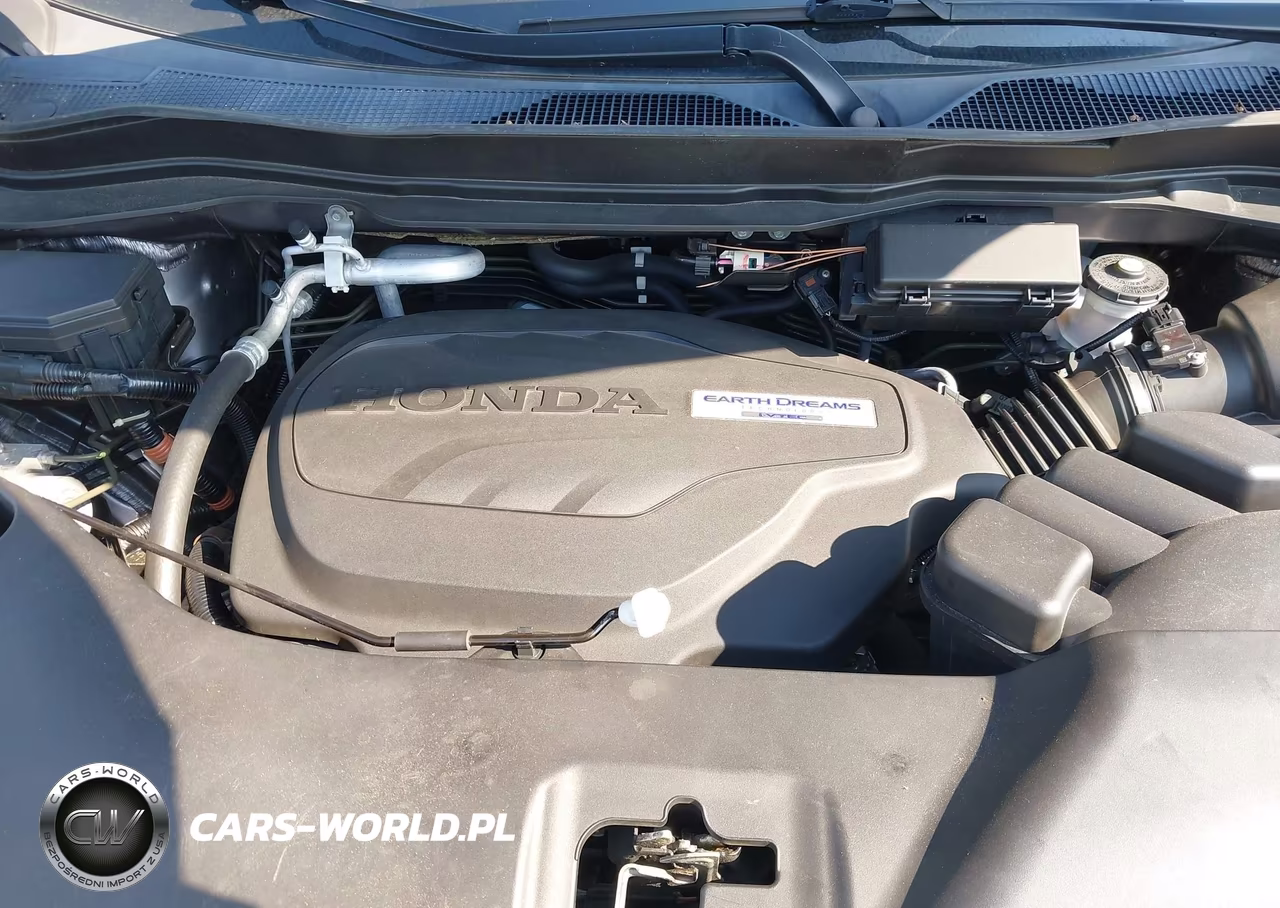2018 Honda Pilot Touring VIN:5FNYF6H91JB061397 - 10