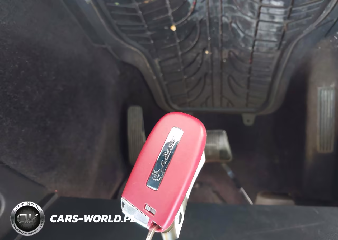 2018 Dodge Challenger Sxt VIN:2C3CDZAG6JH242309 - 11