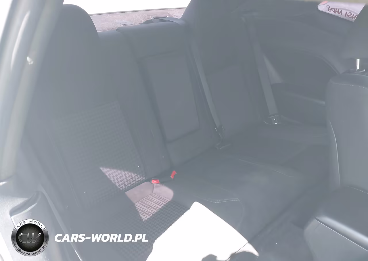 2018 Dodge Challenger Sxt VIN:2C3CDZAG6JH242309 - 8