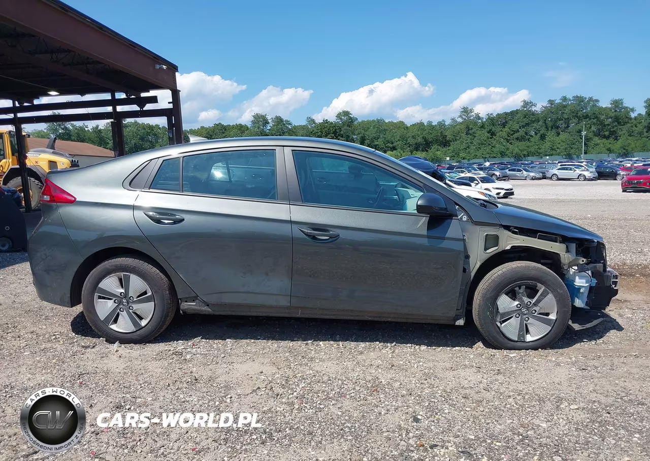 2020 Hyundai Ioniq Hybrid Blue VIN:KMHC65LC3LU243065 - 14
