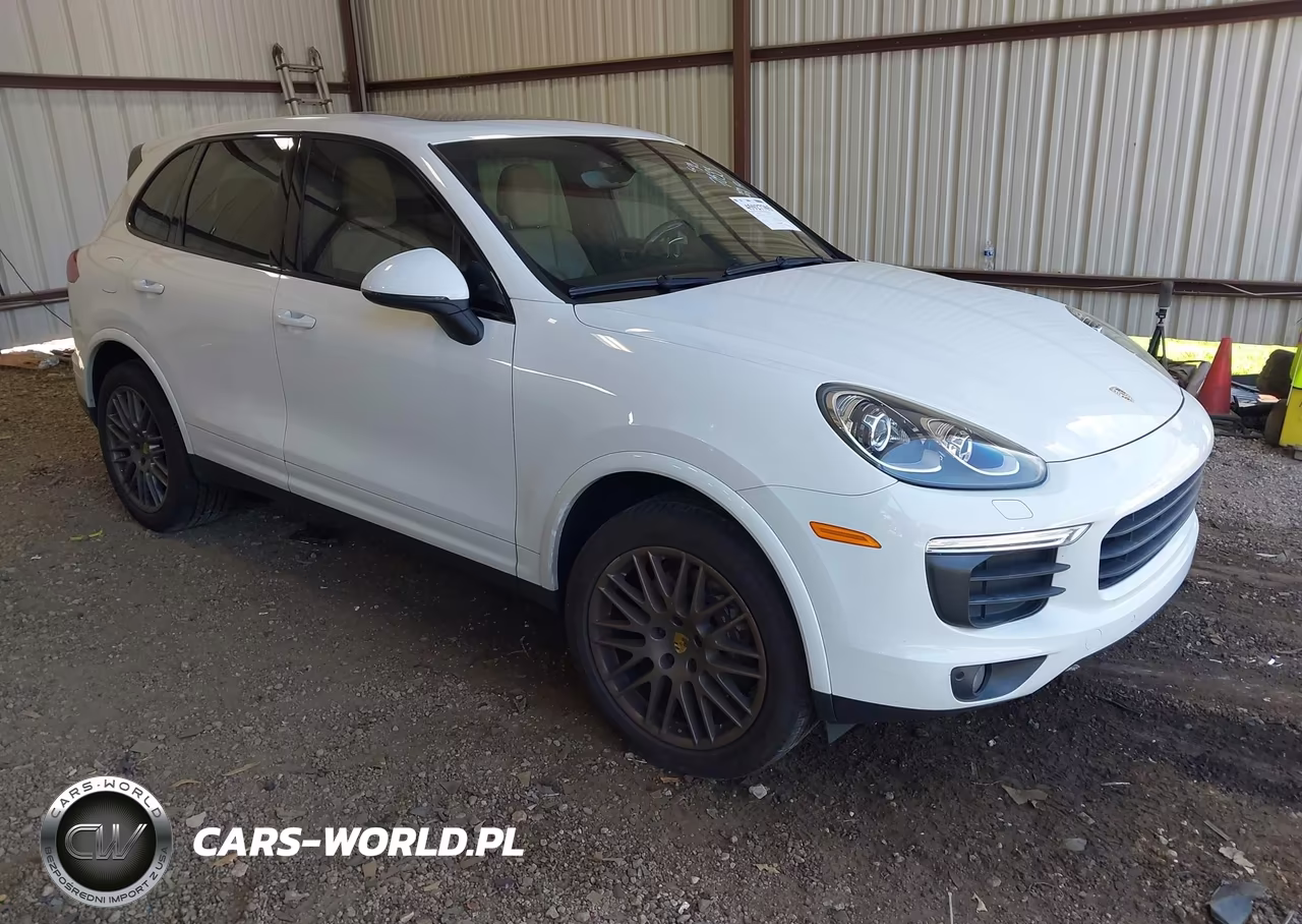 2017 Porsche Cayenne Platinum Edition