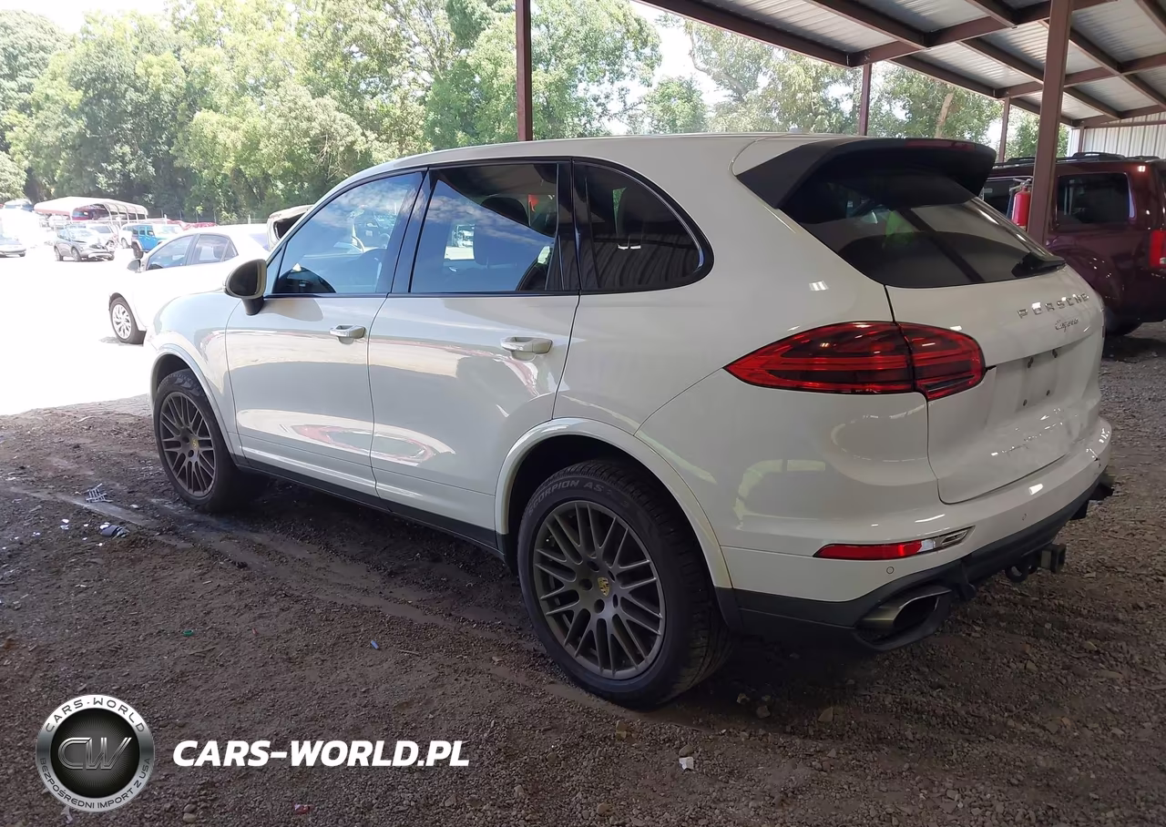 2017 Porsche Cayenne Platinum Edition VIN:WP1AA2A22HKA87833 - 3