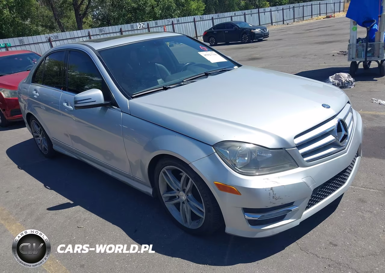 2012 Mercedes-Benz C 300 Luxury 4Matic-Sport 4Matic – zdjęcie 1 z 16