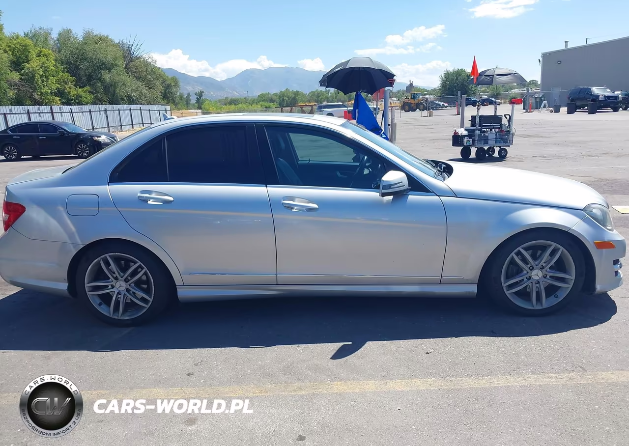 2012 Mercedes-Benz C 300 Luxury 4Matic-Sport 4Matic VIN:WDDGF8BB7CR193358 - 13