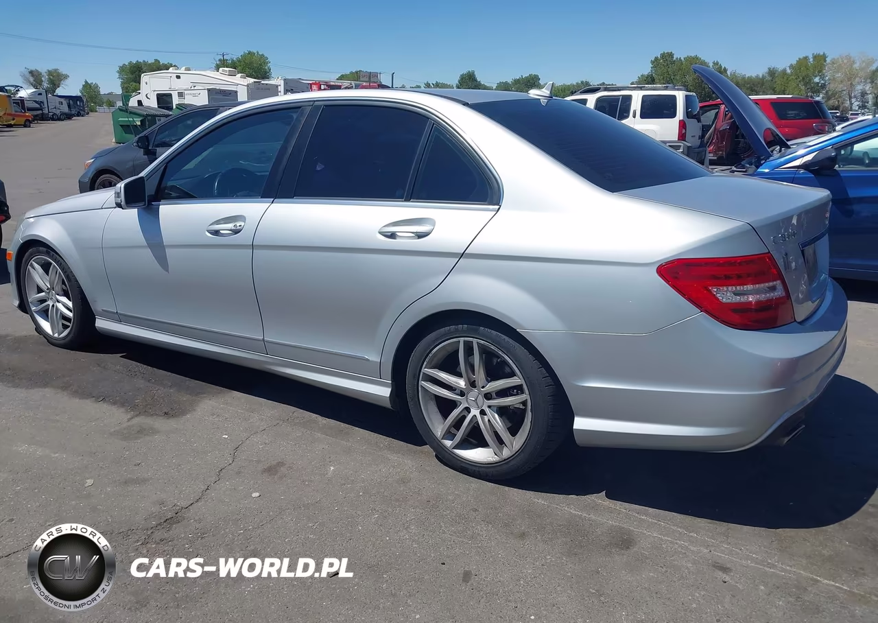 2012 Mercedes-Benz C 300 Luxury 4Matic-Sport 4Matic VIN:WDDGF8BB7CR193358 - 3