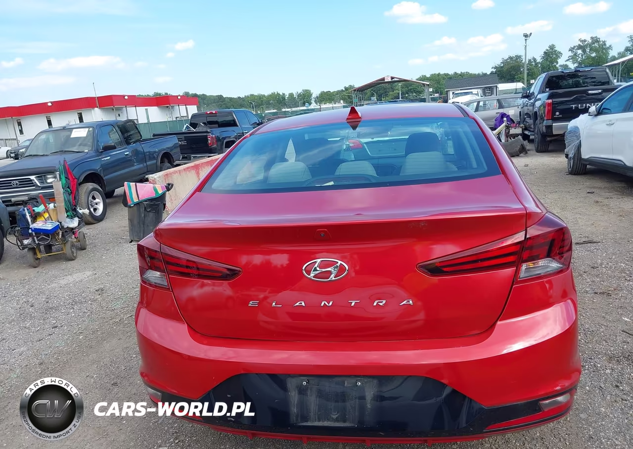 2020 Hyundai Elantra Sel VIN:5NPD84LF3LH540127 - 17