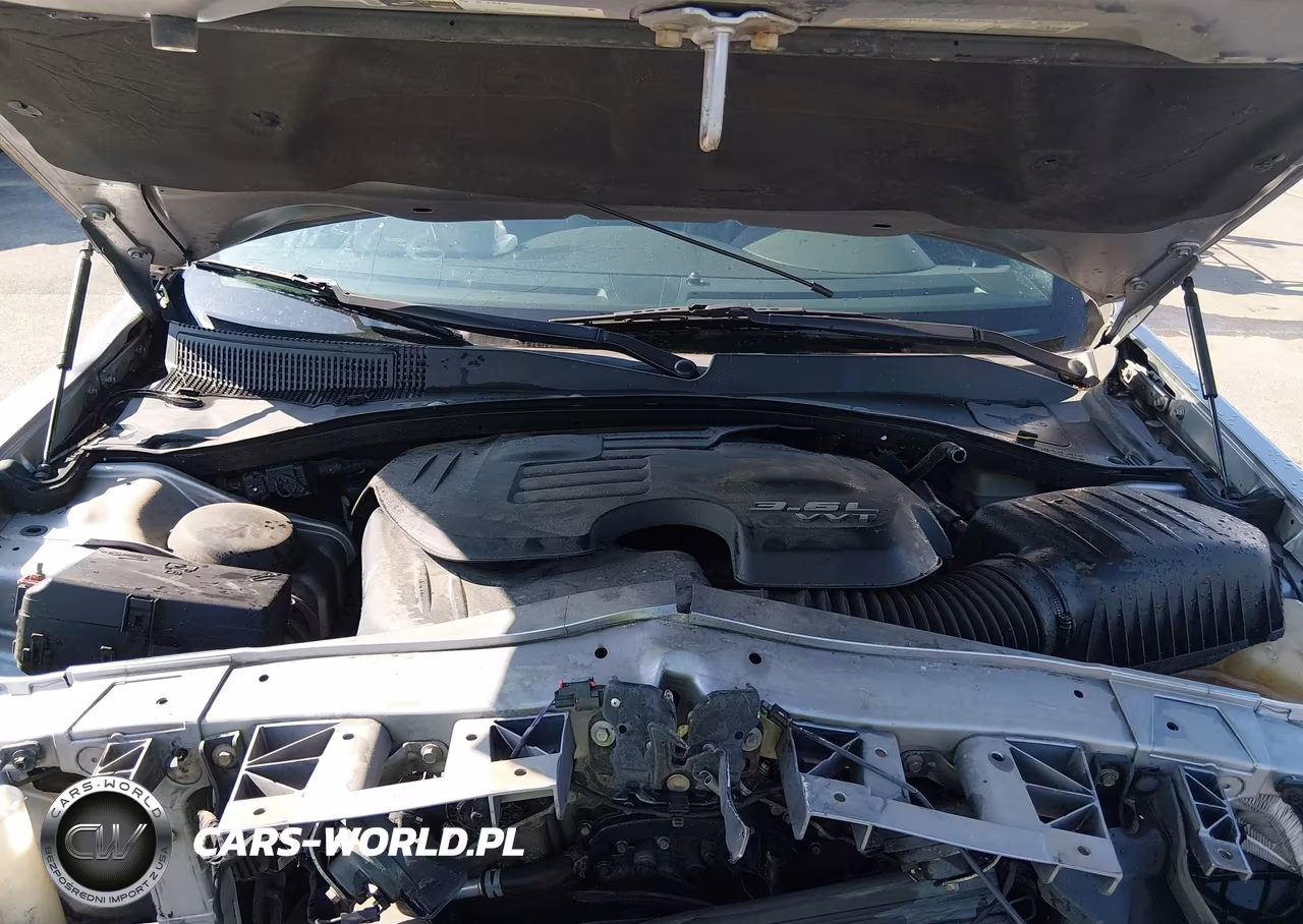 2013 Chrysler 300C VIN:2C3CCAEG3DH606298 - 10