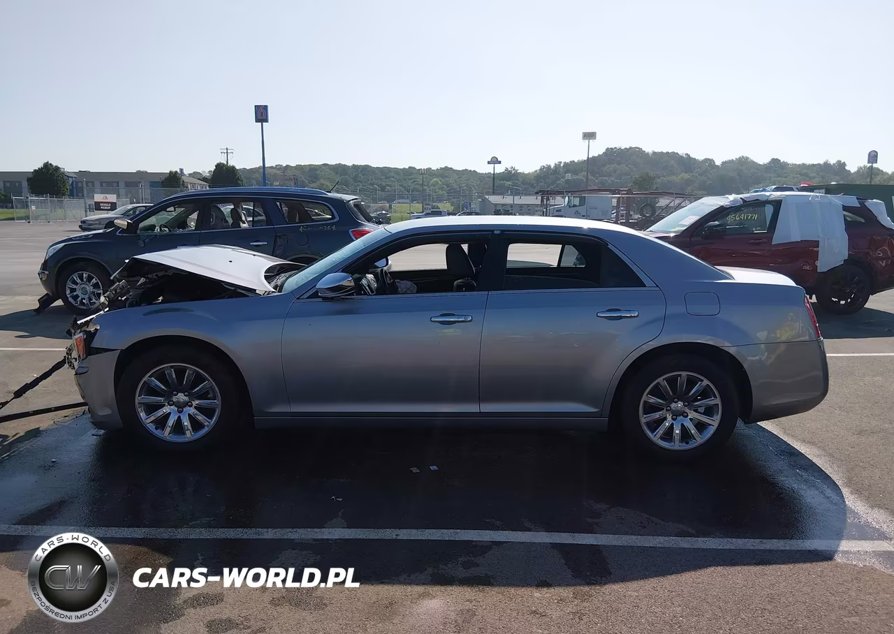 2013 Chrysler 300C VIN:2C3CCAEG3DH606298 - 13
