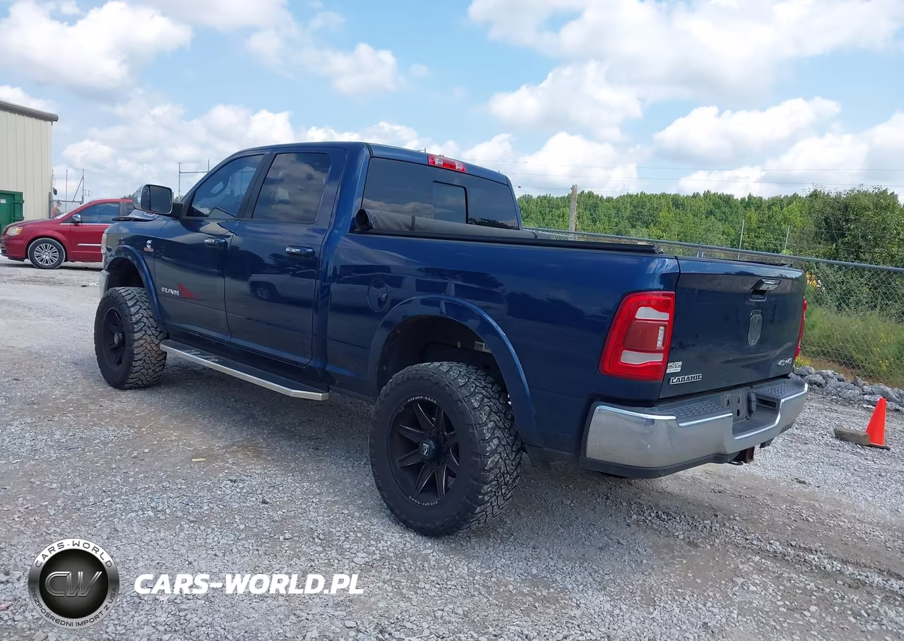 2019 Ram 2500 Laramie 4X4 6'4 Box VIN:3C6UR5FL0KG537365 - 3