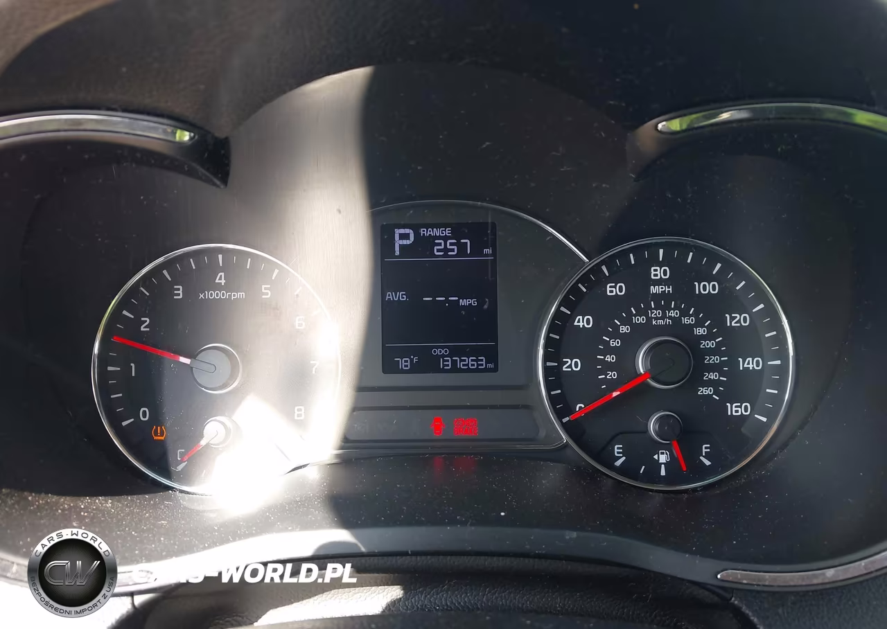 2018 Kia Forte Lx VIN:3KPFK4A75JE259079 - 7