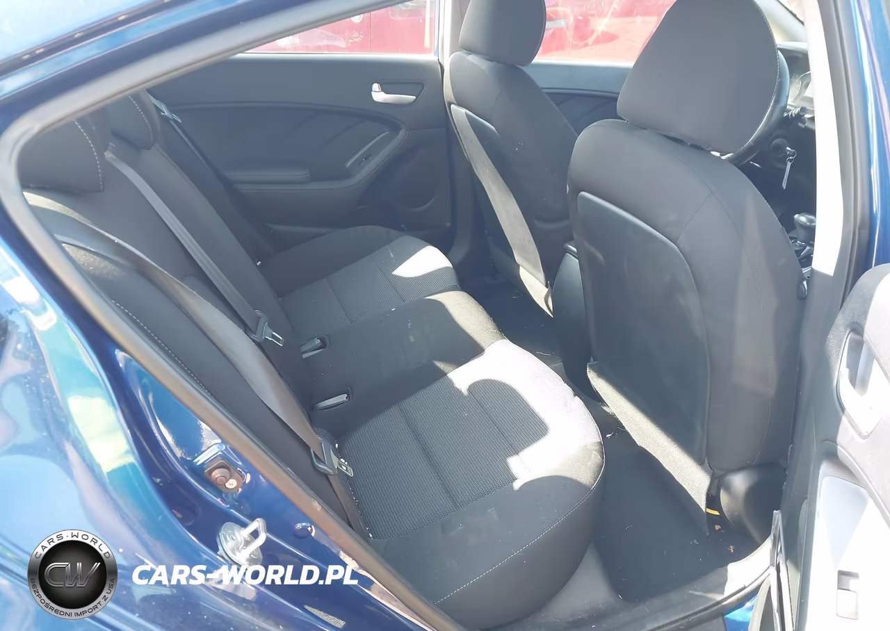 2018 Kia Forte Lx VIN:3KPFK4A75JE259079 - 8