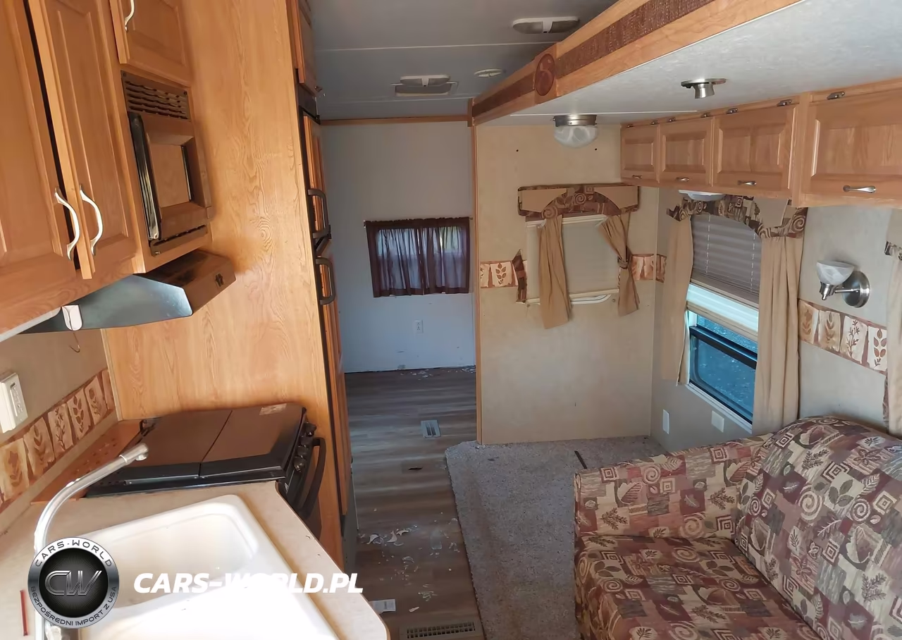 2005 Crossroads Other VIN:4V0FC30276B007003 - 8