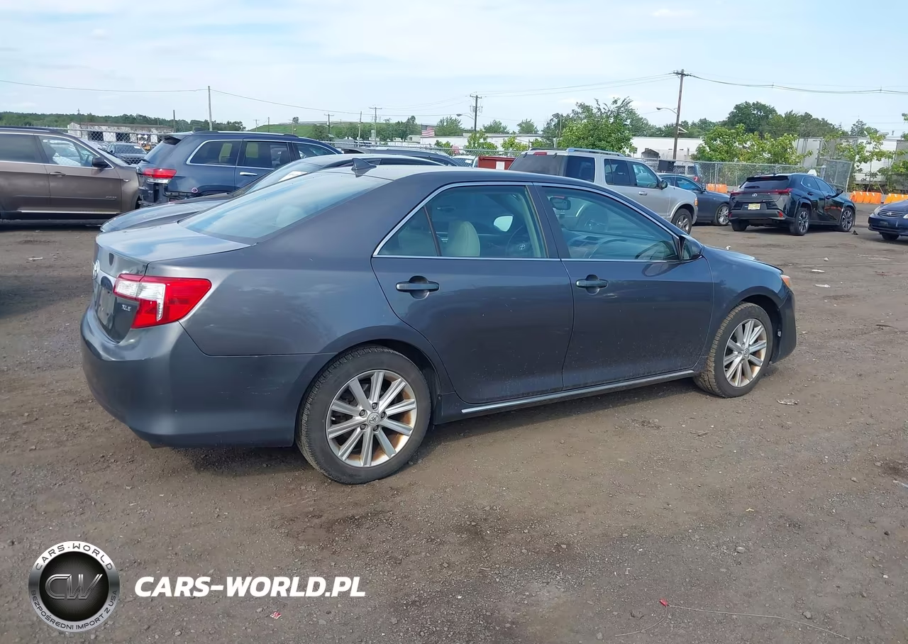 2014 Toyota Camry Xle V6 VIN:4T1BK1FK7EU546436 - 4