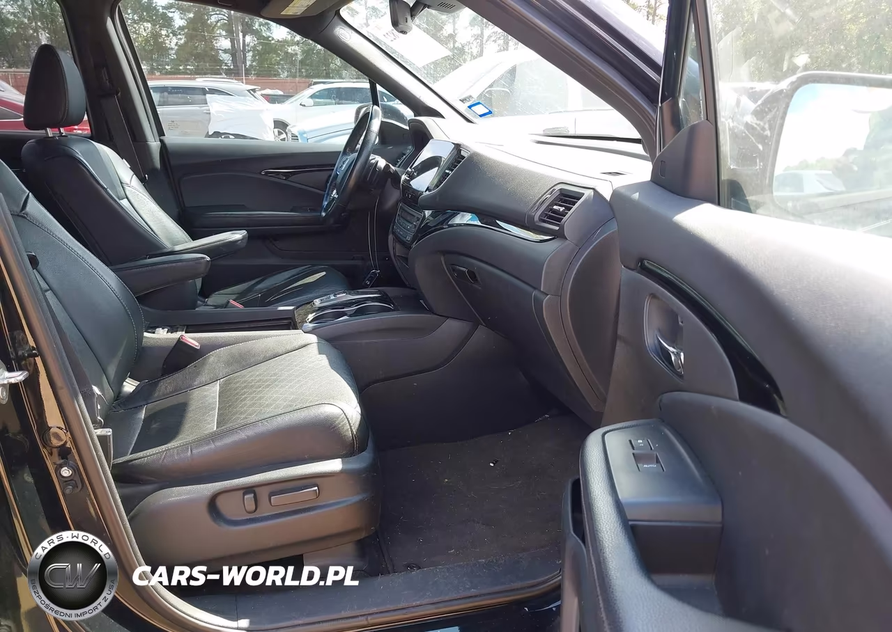2019 Honda Passport Elite VIN:5FNYF8H06KB014638 - 5