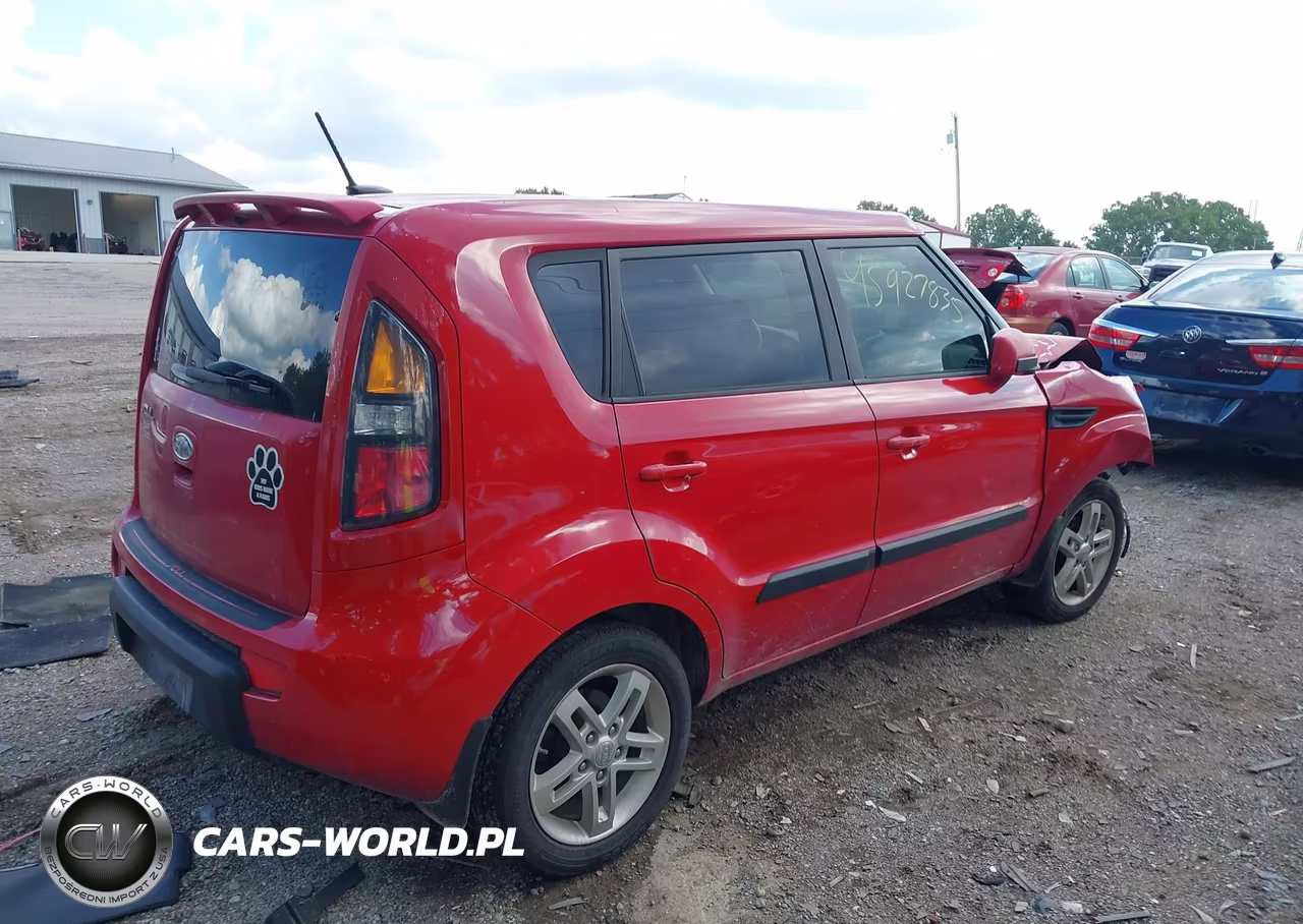 2011 Kia Soul + VIN:KNDJT2A24B7255316 - 4