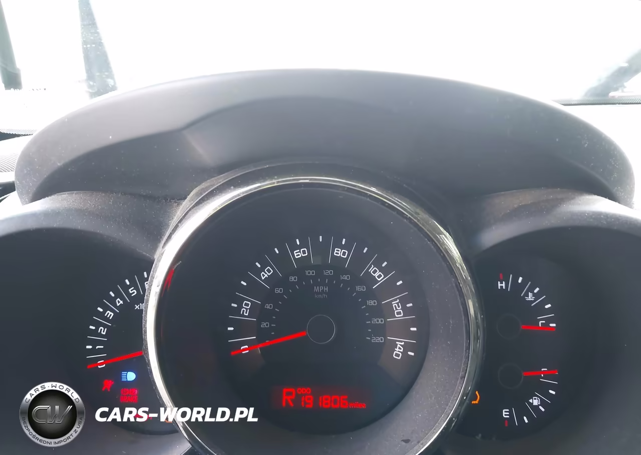 2011 Kia Soul + VIN:KNDJT2A24B7255316 - 7