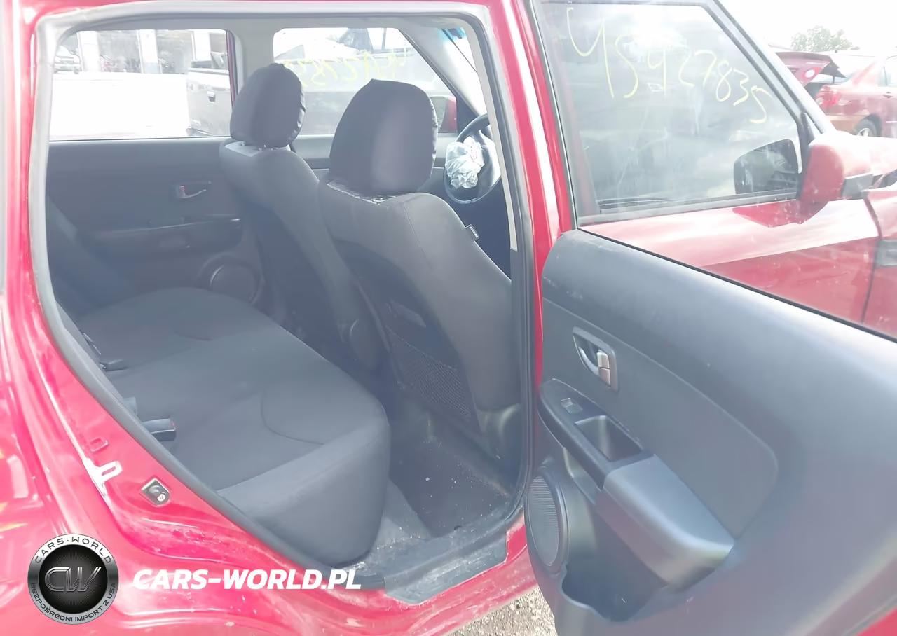 2011 Kia Soul + VIN:KNDJT2A24B7255316 - 8