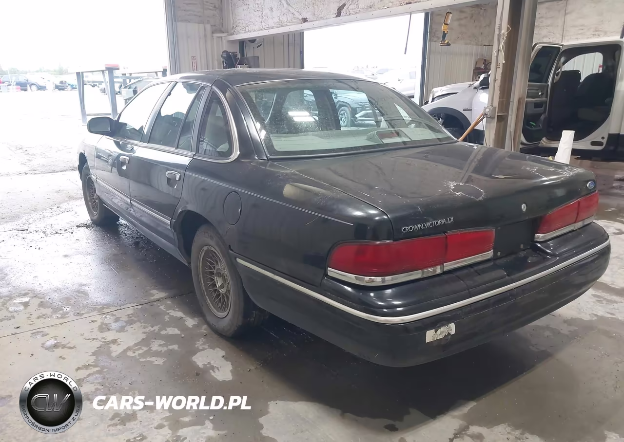 1997 Ford Crown Victoria Lx VIN:2FALP74W0VX156800 - 3