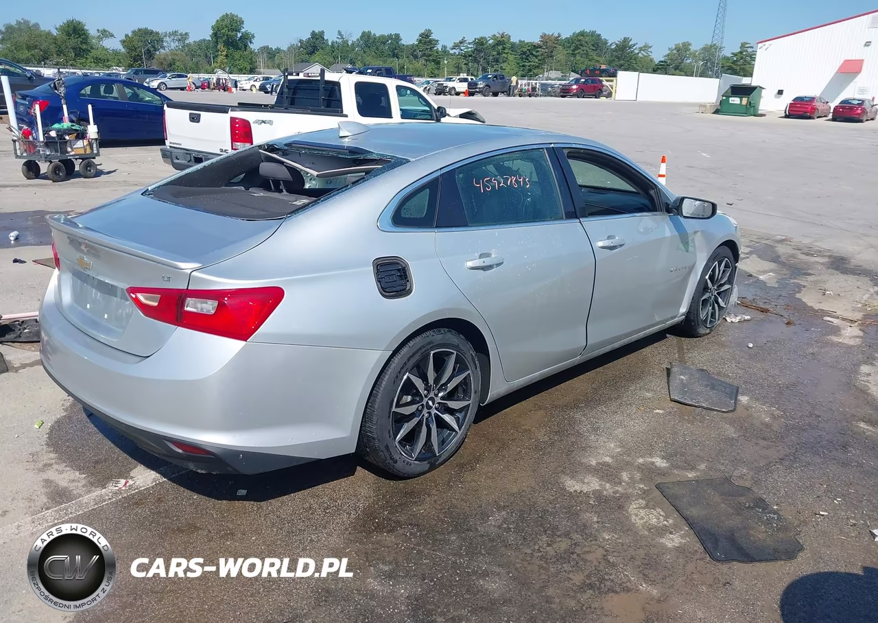 2018 Chevrolet Malibu Lt VIN:1G1ZD5ST1JF117691 - 4